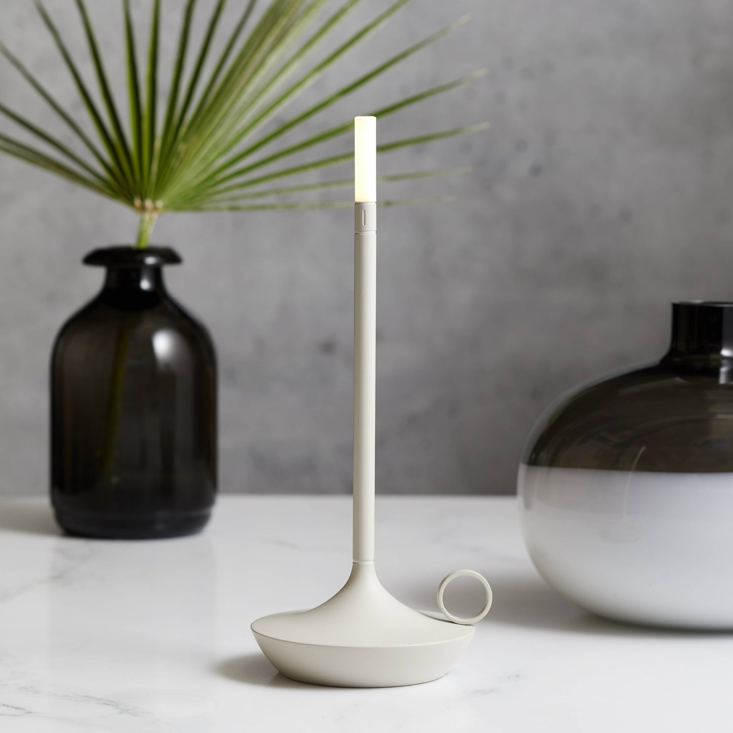 Wick Portable Rechargeable Candle Lamp