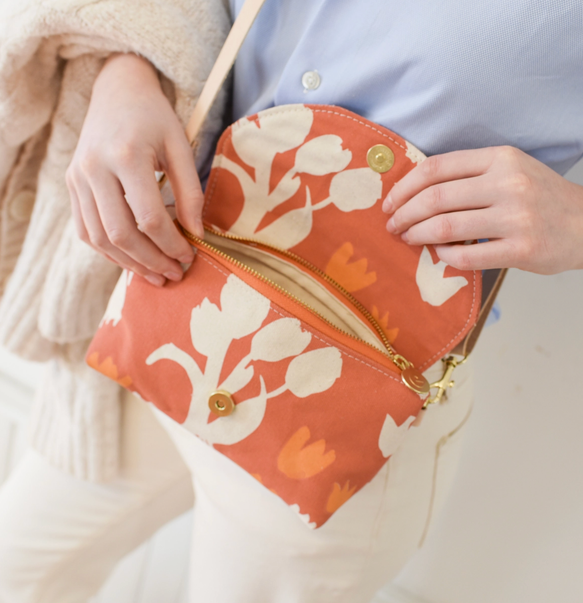 Libby Mini Crossbody Bag – Tulips Tan