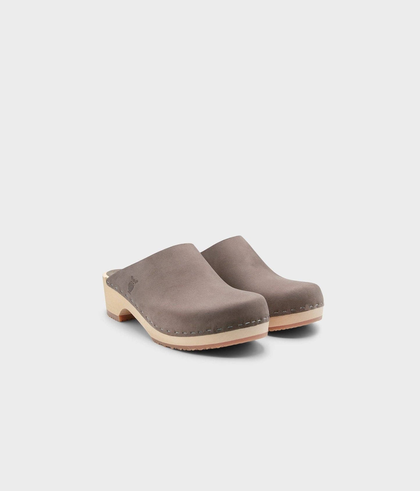 Swedish minimalistic clog, feather grey