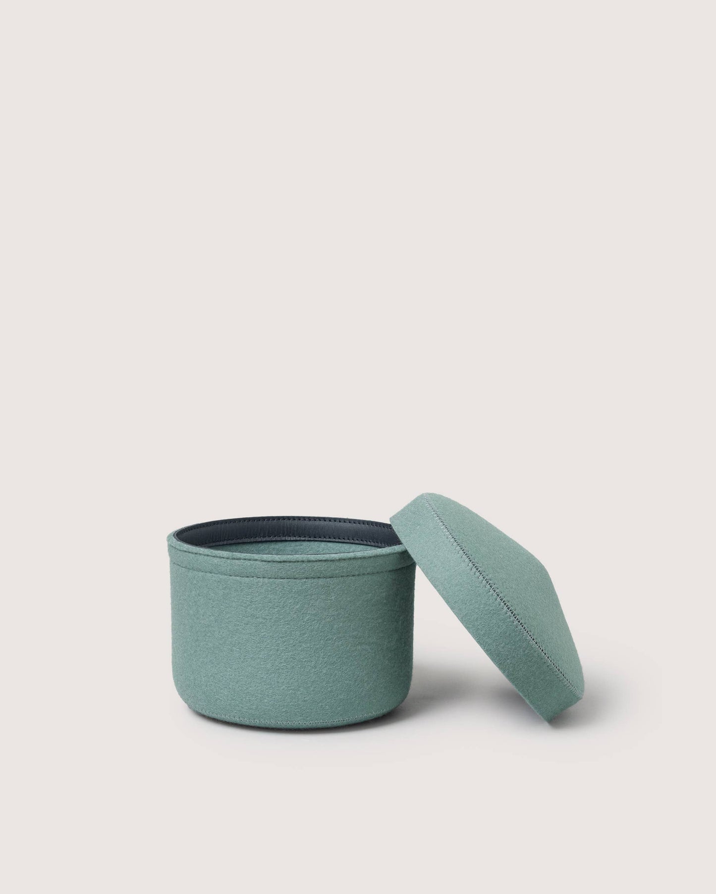 Merino Wool Small Bin w/ Lid - Spruce