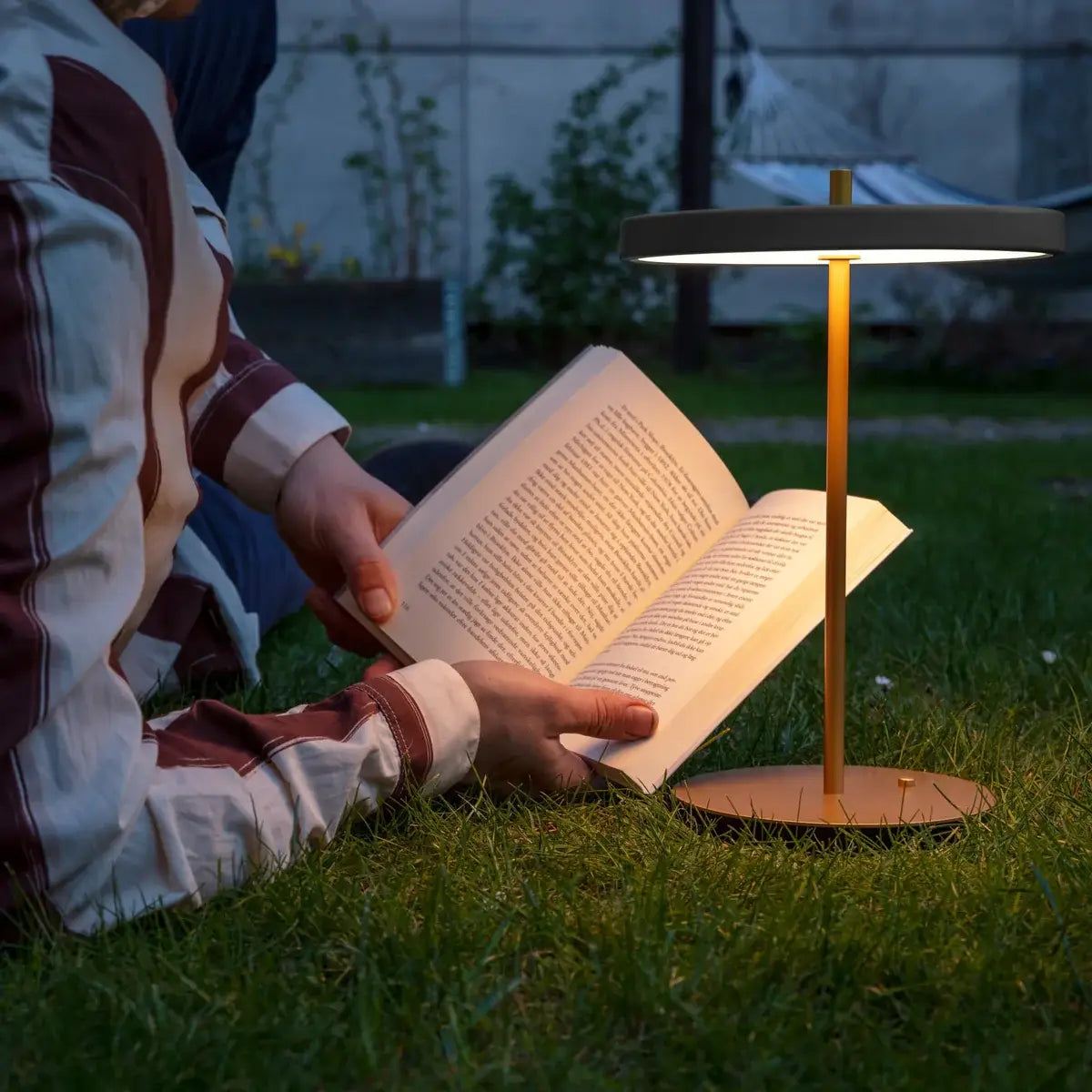 Asteria Move - Portable LED Table Lamp by Søren Ravn Christensen
