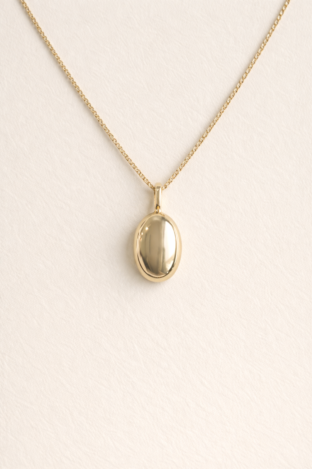 Esme Oval Pendant Necklace | 14k Vermeil