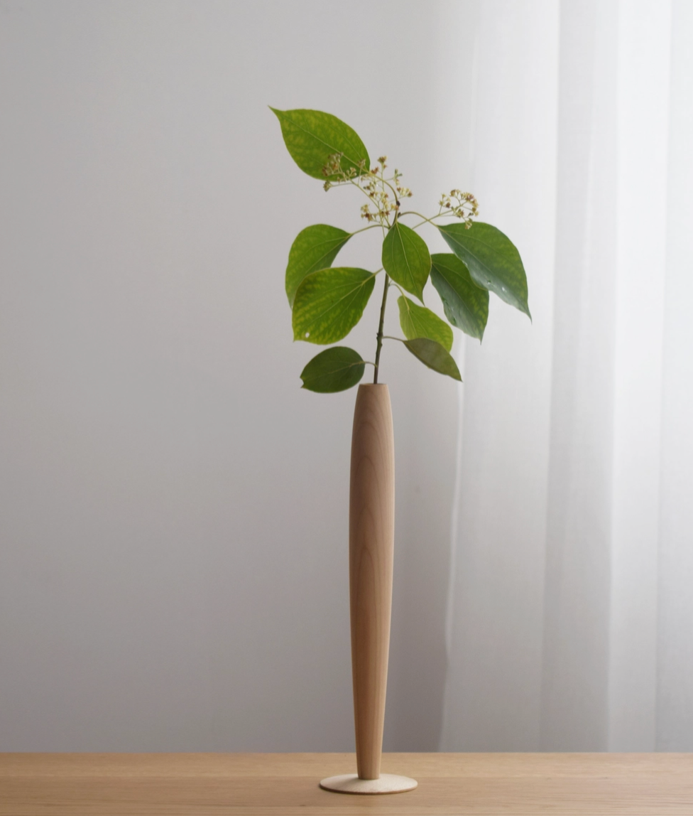 Single Flower Vase - Maple