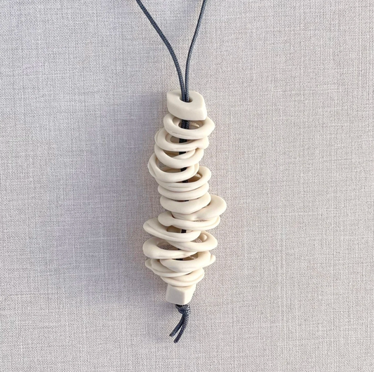 Liz Quan long necklace 'TB8'