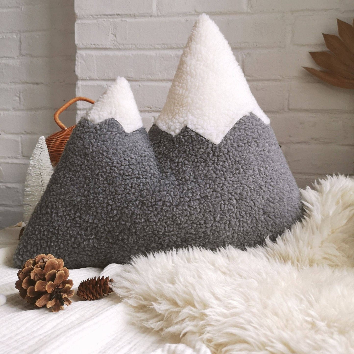 Mountain pillow