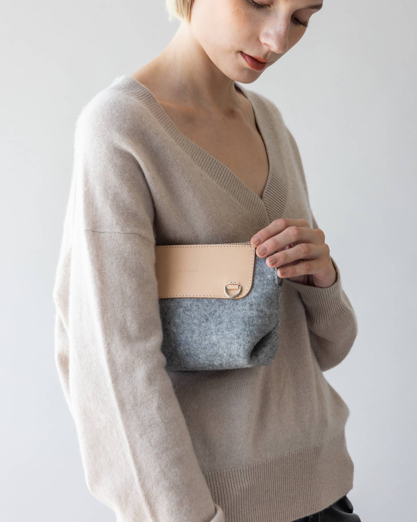 Bedford Merino Wool Belt Bag in Granite