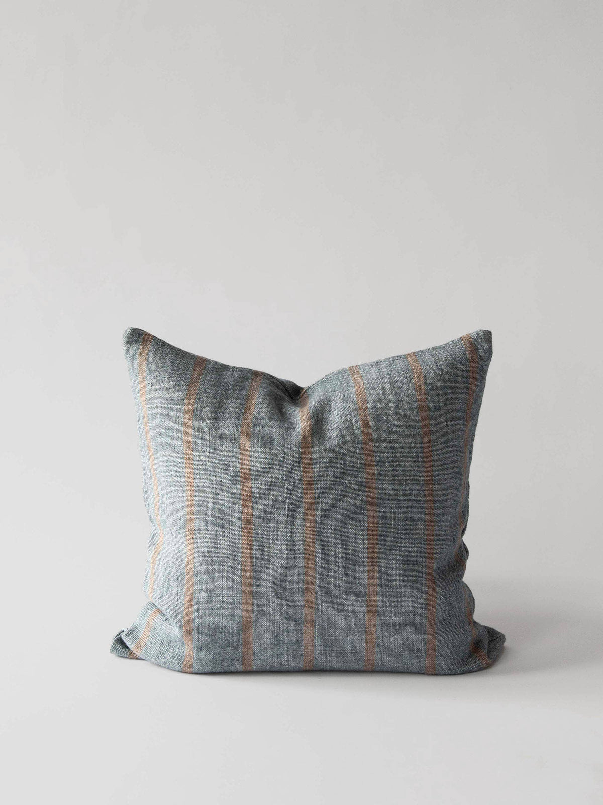 Melvin cushion