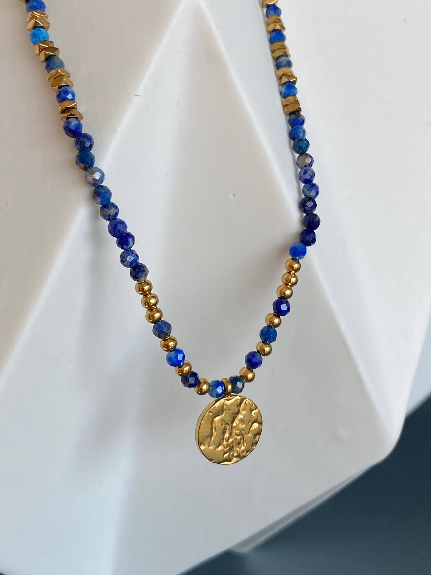 Sinara necklace